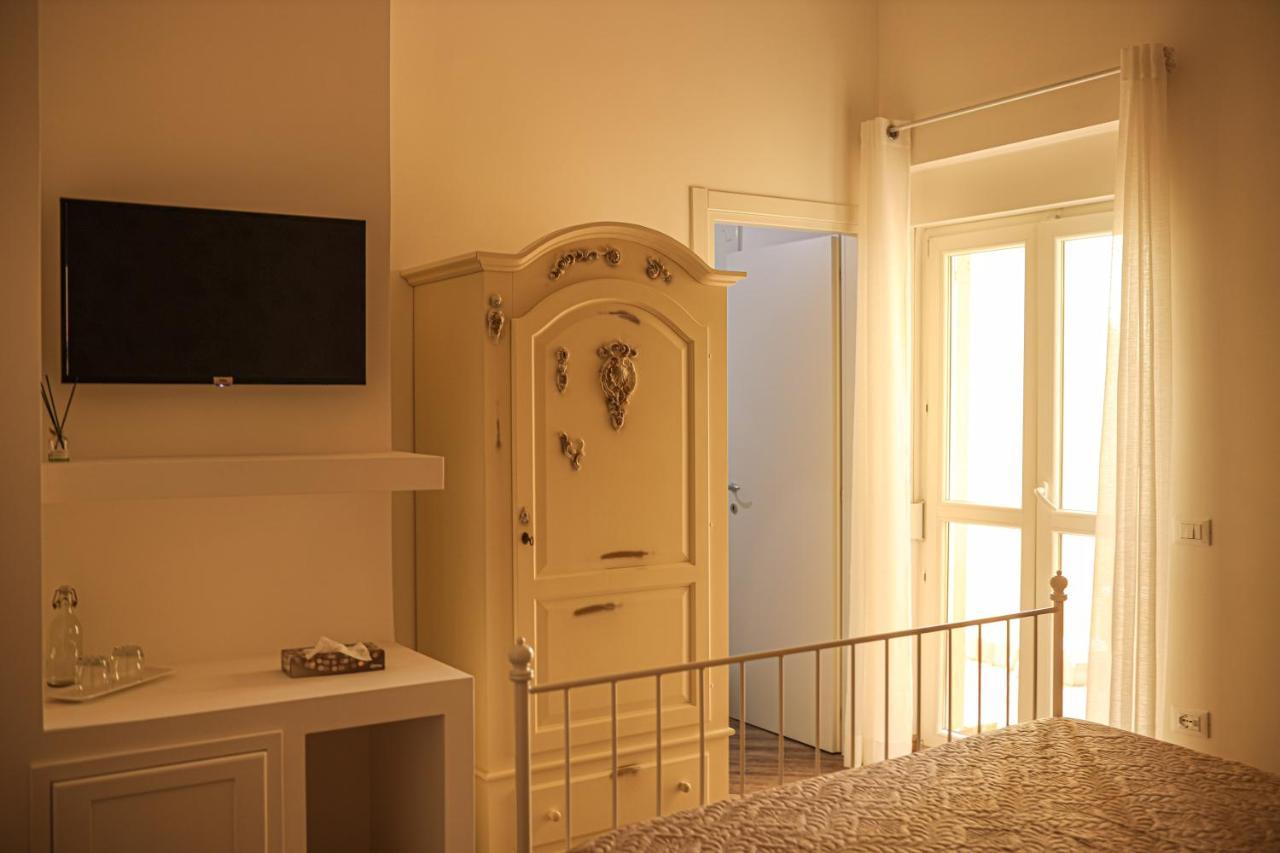 B&B La Fenice Suite Salerno Exterior foto